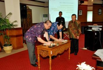 Menjadi BPJS, PNS Tanggungan Askes Menjadi 5 (Lima) Orang (Translate)