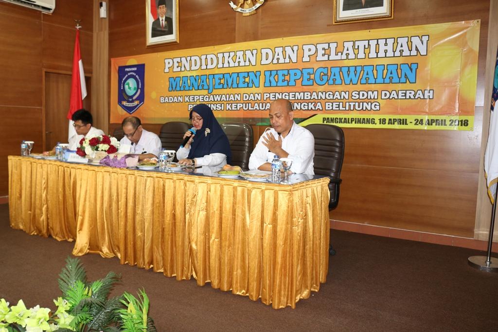 Manajemen PNS Merupakan Pengelolaan PNS Untuk Menghasilkan PNS Yang Professional