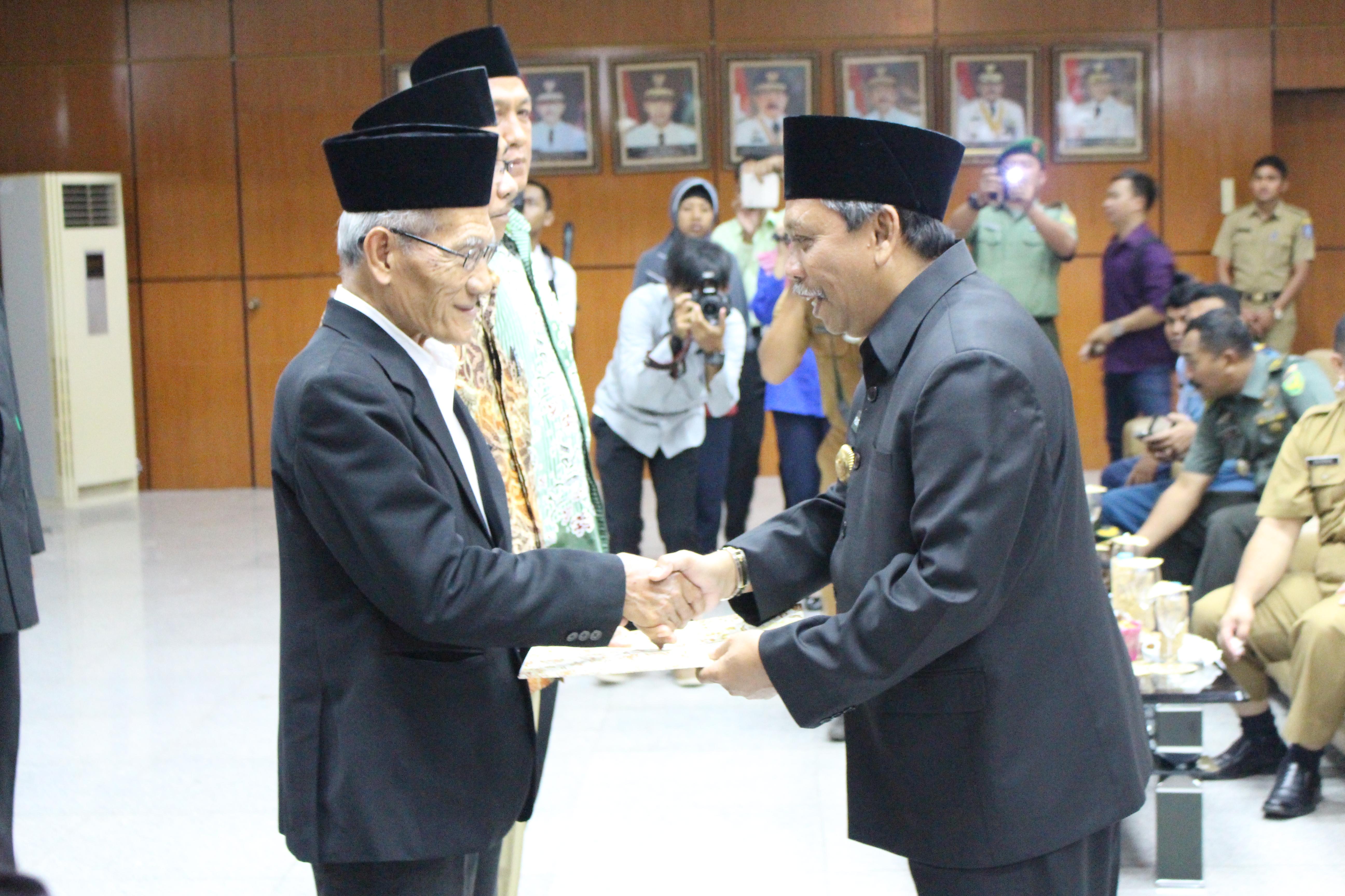 Pemprov Babel Akan Keluarkan Perda Kewajiban Zakat Bagi PNS