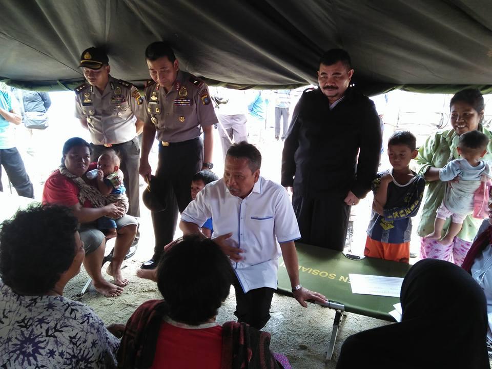 Gubernur Kunjungi Korban Banjir Di Bangka Selatan