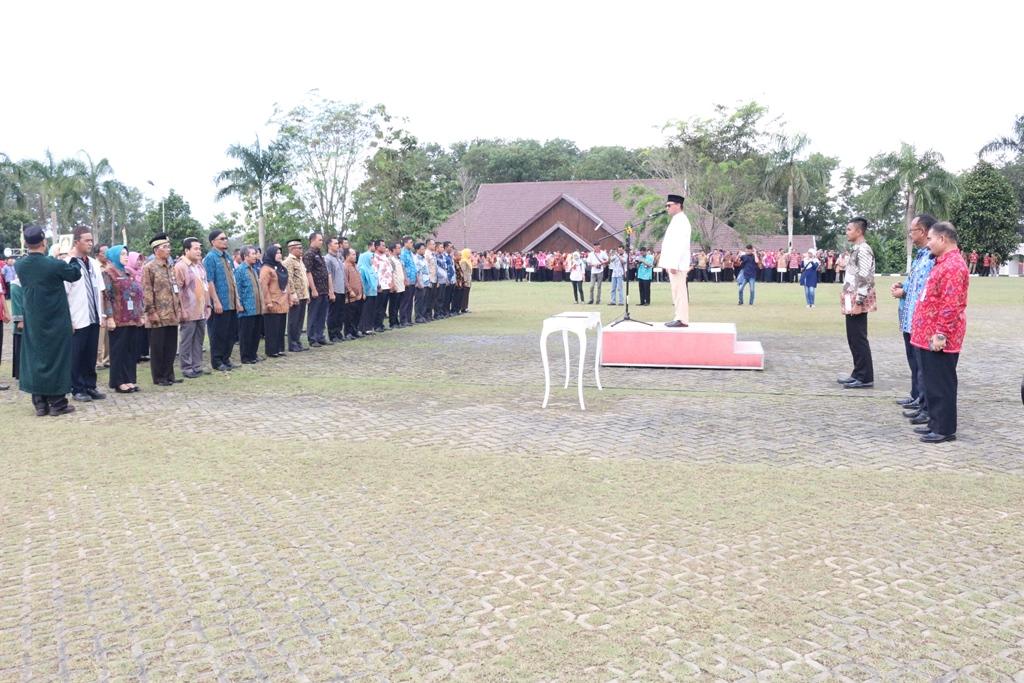 Gubernur Lantik 42 Pejabat Eselon III dan IV