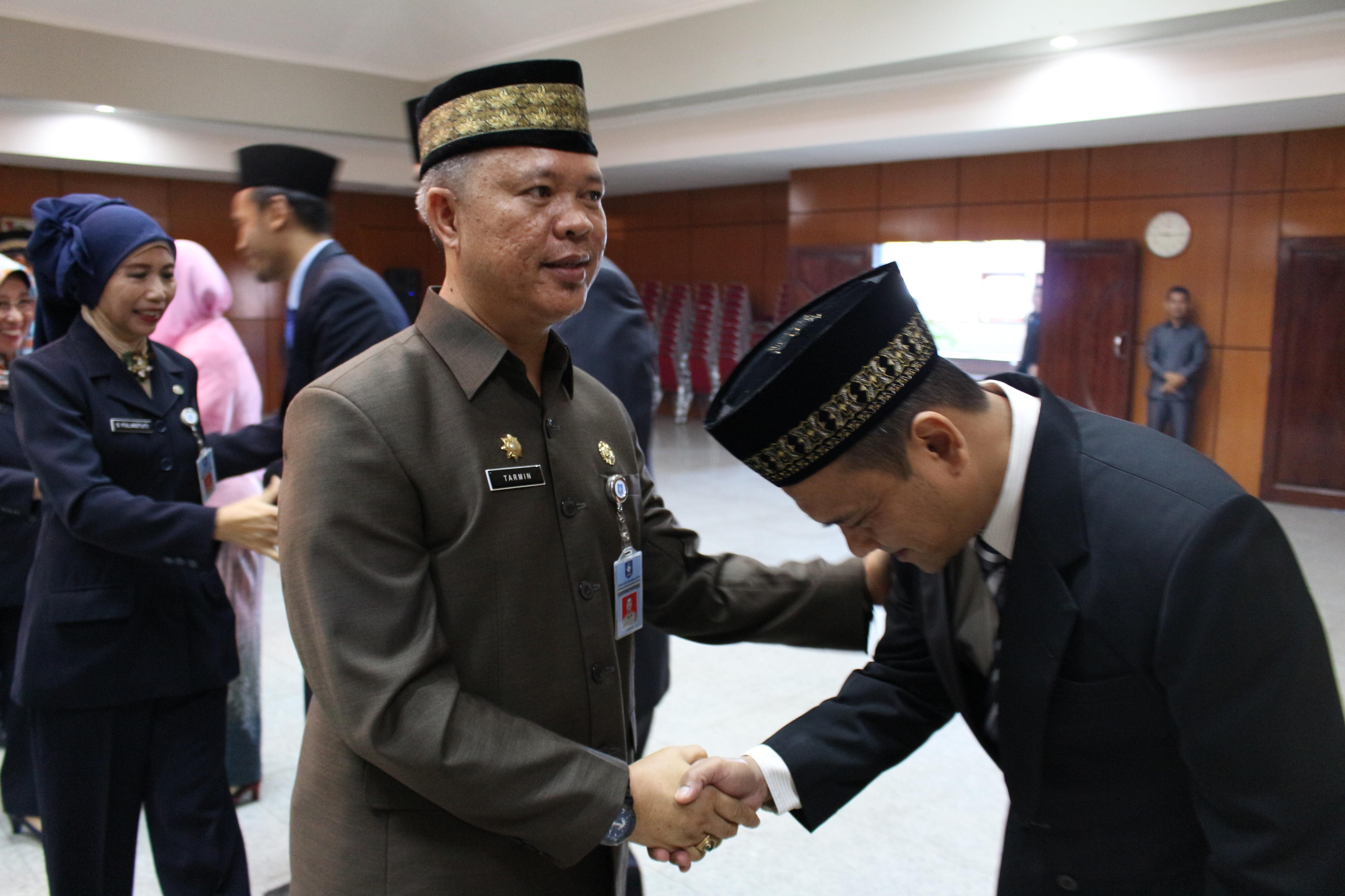 Seragam PNS Dan Tenaga Kontrak Pemprov Babel Akan Beda