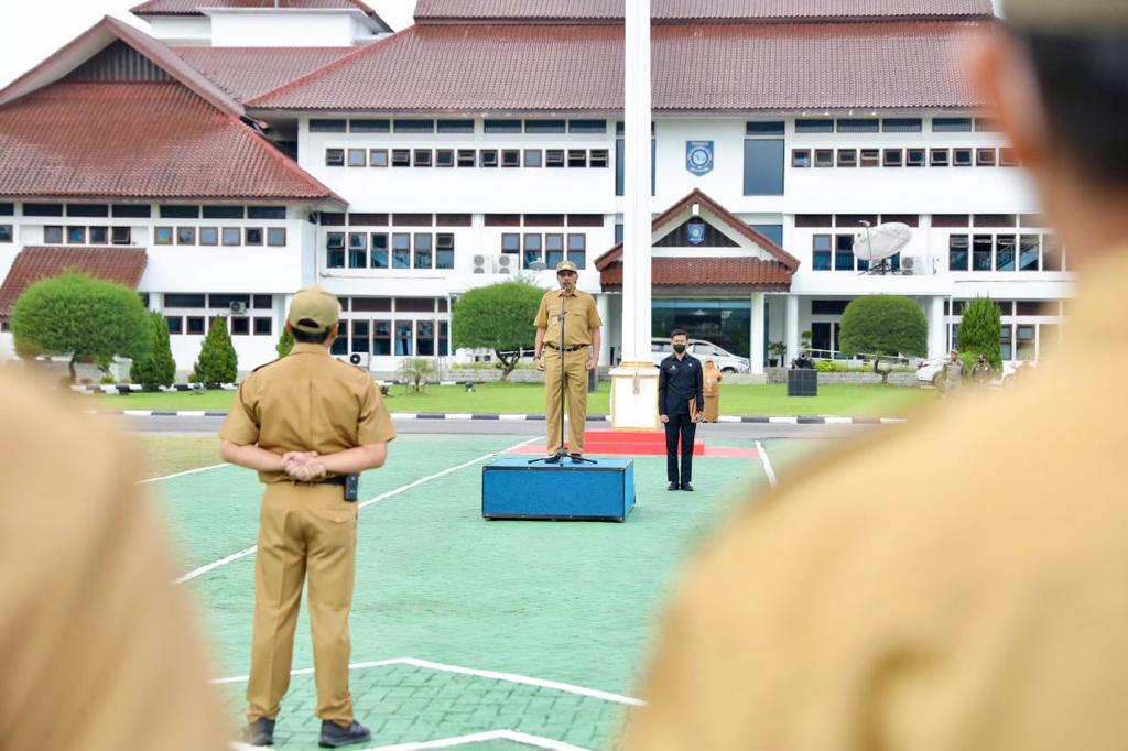 Pimpin Upacara Bendera, Ridwan Sampaikan Soal Rotasi dan Pendataan Tenaga Non ASN