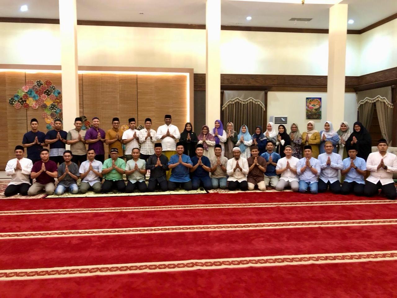 Menjadi Undangan Pertama Buka Puasa Bersama Pj. Gubernur, Kaban Susanti Tunjukkan Kekompakan