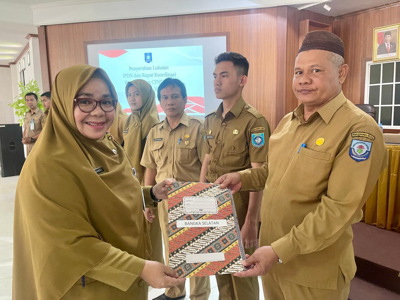 Serahkan 19 Purna Praja, Kaban Susanti: Hidup Jangan Hedon dan Suka Flexing