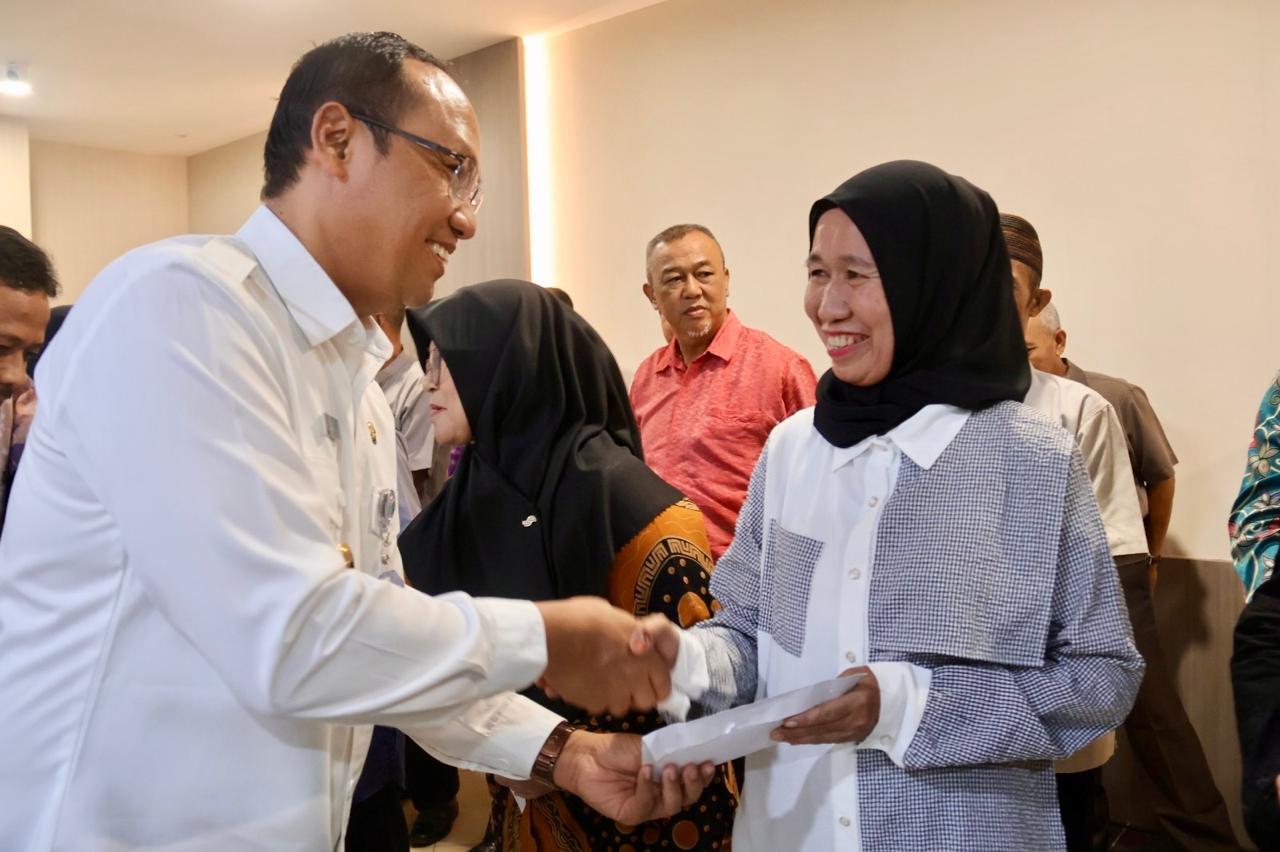 Penyerahan Tali Asih KORPRI, Orang Lain Rasa Saudara