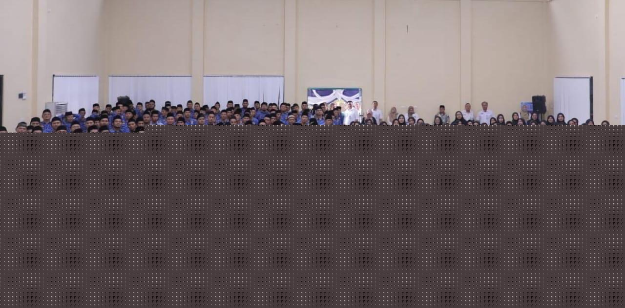 Resmi Jadi PPPK Paruh Waktu, 285 Pegawai Tenaga Kontrak di Pulau Belitung Terima SK dari Gubernur Hidayat Arsani