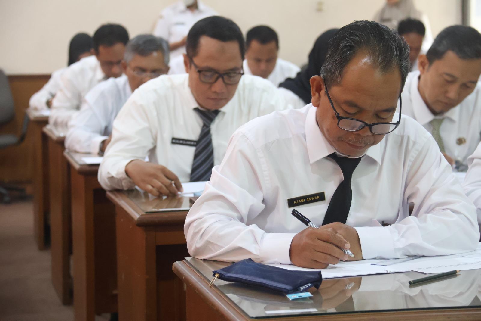 49 Peserta Penulisan Makalah Adu Inovasi untuk Bangka Belitung yang Berdaya dan Sejahtera