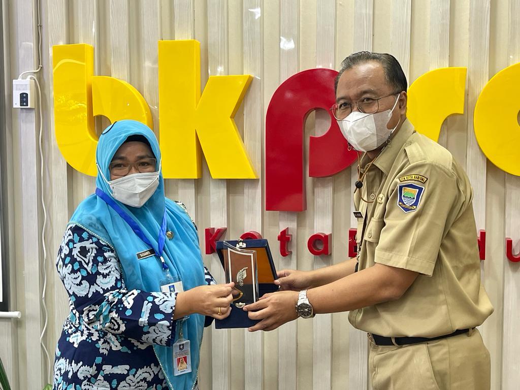 Studi Lapangan, Adopsi Inovasi dan Awal Kerjasama 