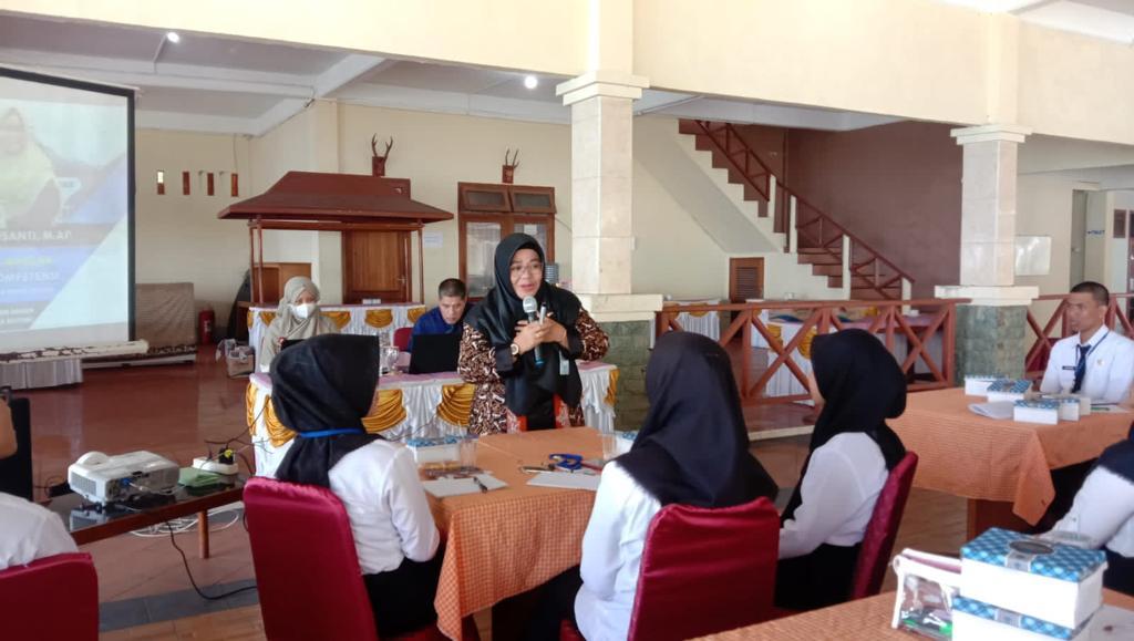 Berikan Ceramah Latsar Core Values BerAKHLAK, Susanti: PNS Adalah Pengabdian Bukan Pelarian