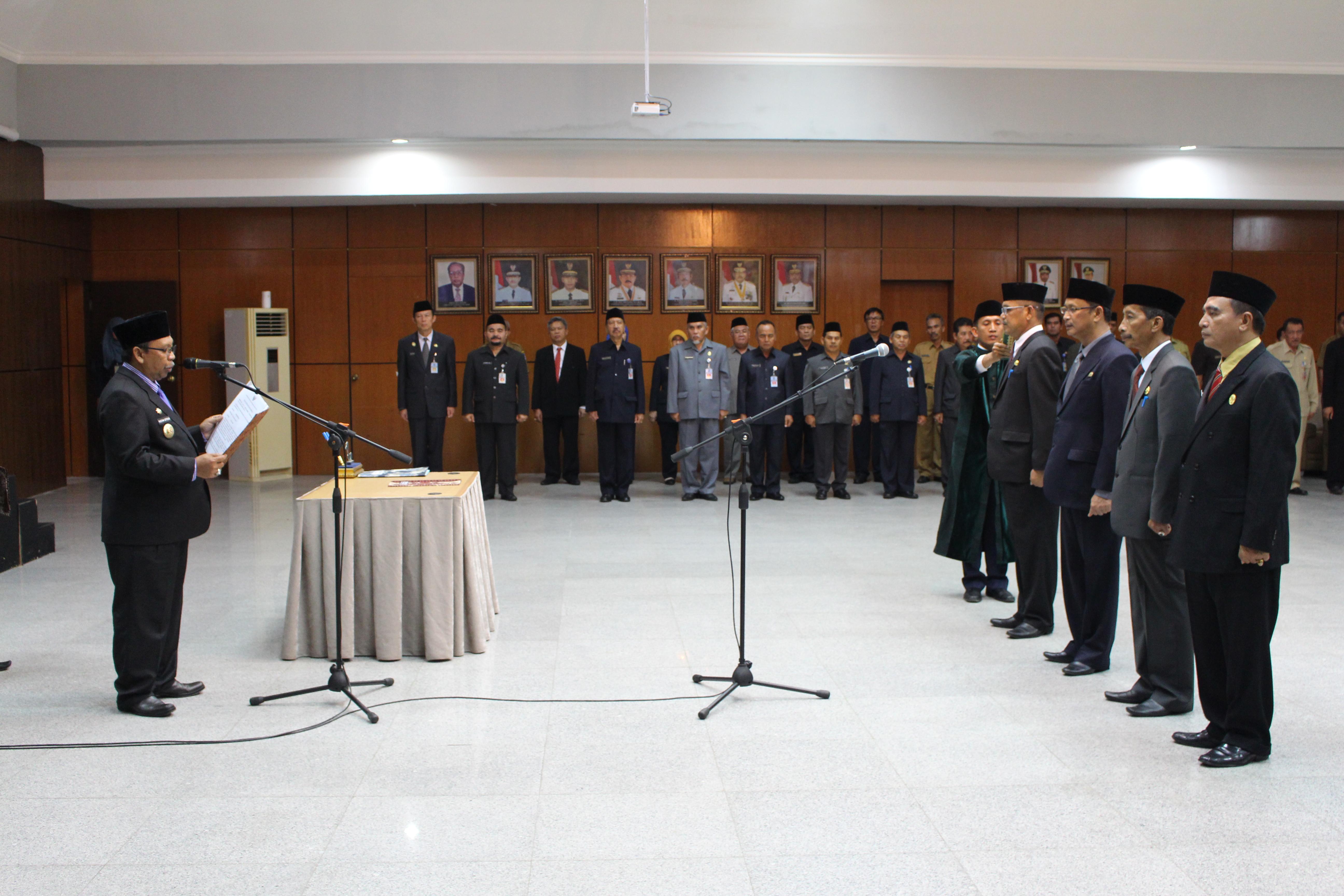 Gubernur Lantik Empat Pejabat Pimpinan Tinggi Pratama